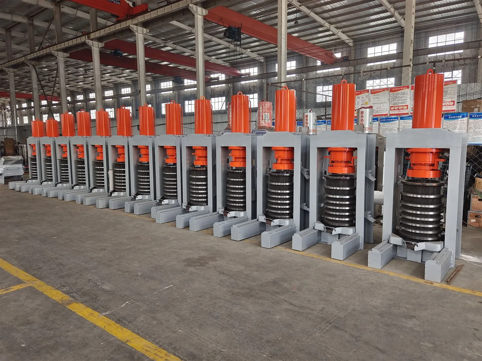 Rows of hydraulic oil presses in the HaoNuo assembly hall